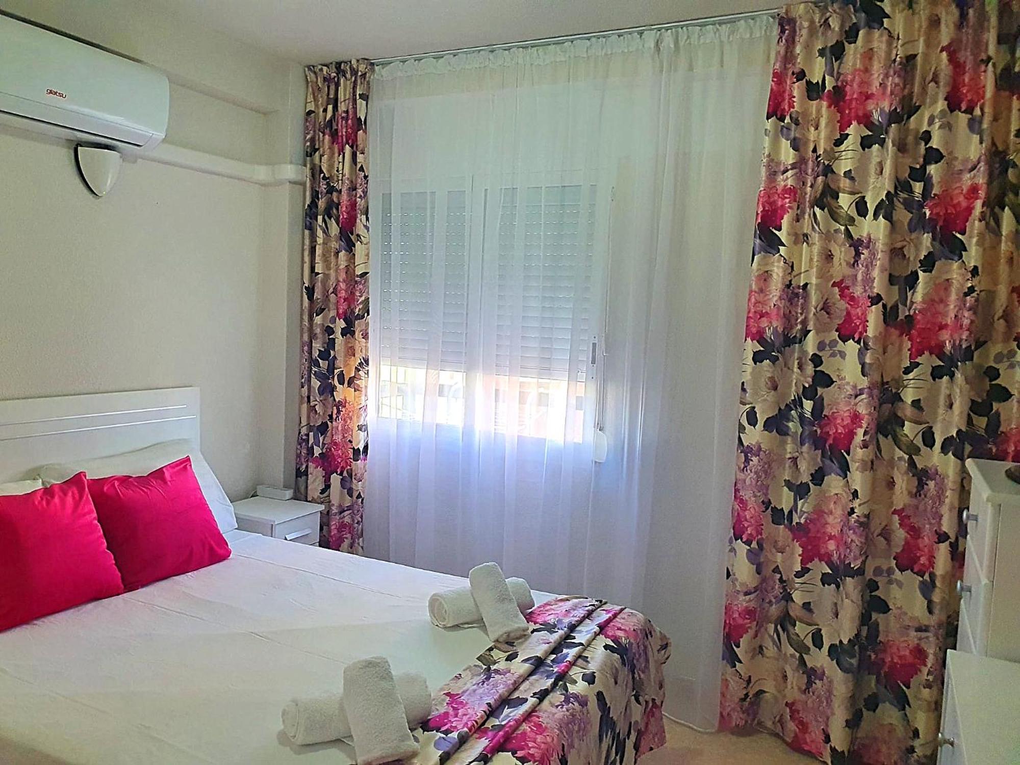 Three Bedrooms Apart In Benidorm Near Beach And Strip Esterno foto
